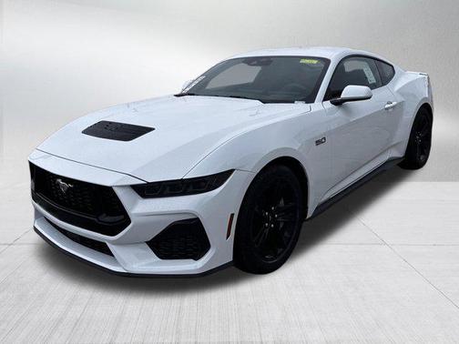 Oxford White 2026 Ford Mustang GT