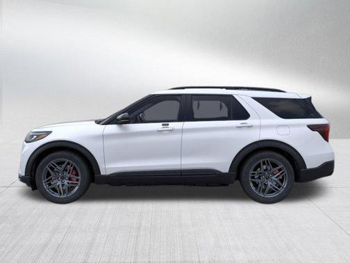 Star White Metallic Tri-Coat 2026 Ford Explorer ST