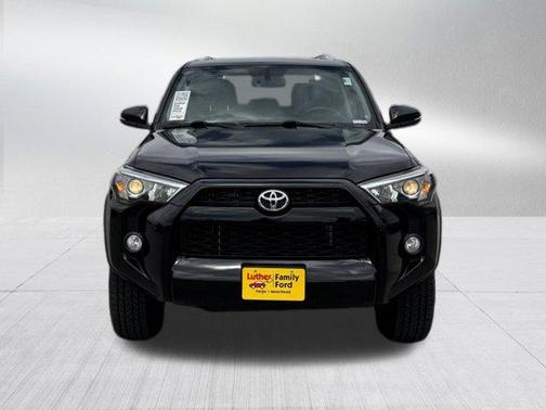 Midnight Black Metallic 2018 Toyota 4Runner SR5 Premium