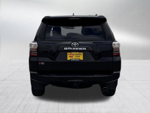 Midnight Black Metallic 2018 Toyota 4Runner SR5 Premium