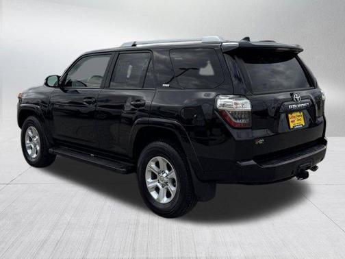 Midnight Black Metallic 2018 Toyota 4Runner SR5 Premium