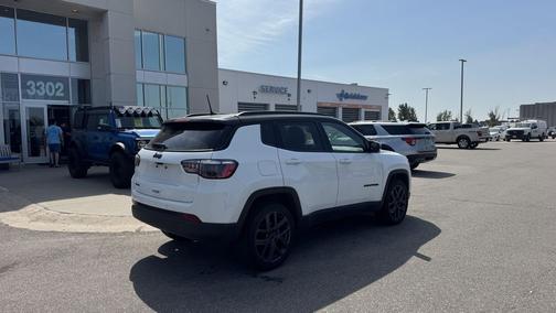 Bright White Clearcoat 2026 Jeep Compass Limited