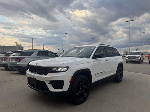 2024 Jeep Grand Cherokee Altitude