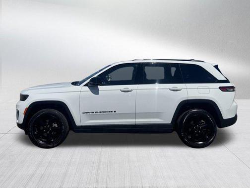 2024 Jeep Grand Cherokee Altitude