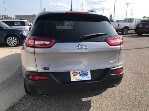 Billet Silver Metallic Clearcoat 2017 Jeep Cherokee Latitude
