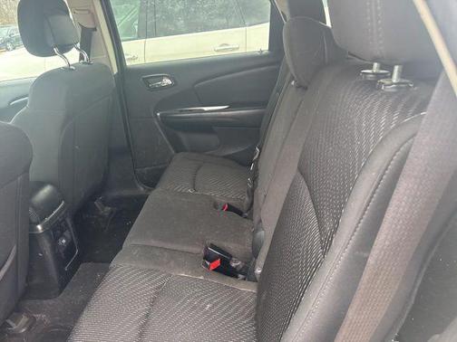 White 2012 Dodge Journey SE