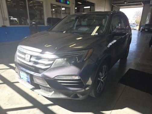 Modern Steel Metallic 2016 Honda Pilot Touring