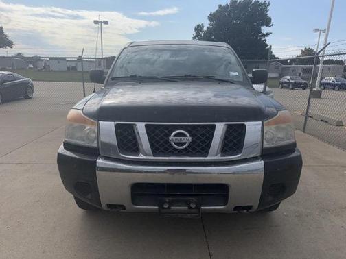 2010 Nissan Titan SE