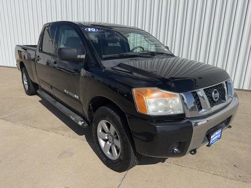 2010 Nissan Titan SE