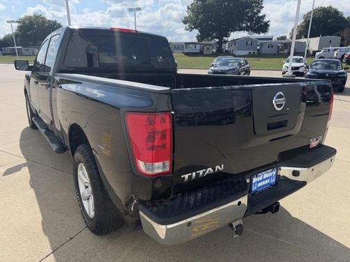 2010 Nissan Titan SE
