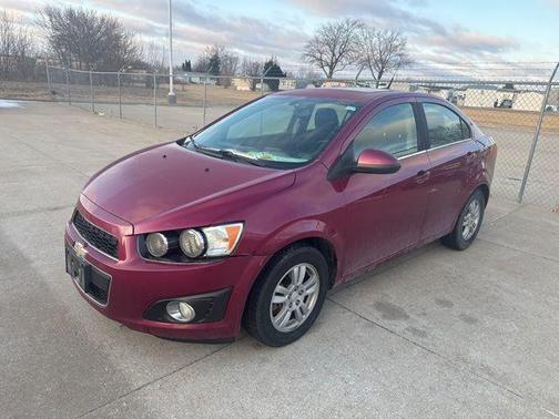 Deep Magenta Metallic 2014 Chevrolet Sonic LT
