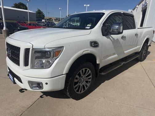 2016 Nissan Titan XD Platinum Reserve