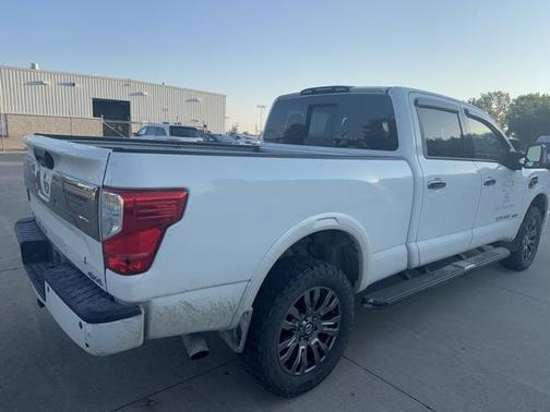2016 Nissan Titan XD Platinum Reserve