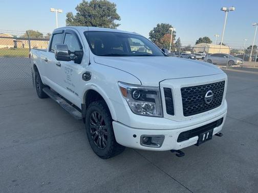 2016 Nissan Titan XD Platinum Reserve