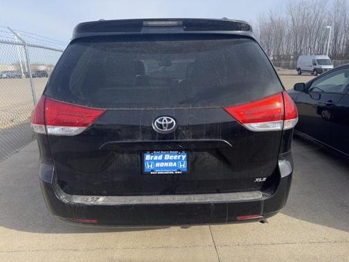 2011 Toyota Sienna XLE