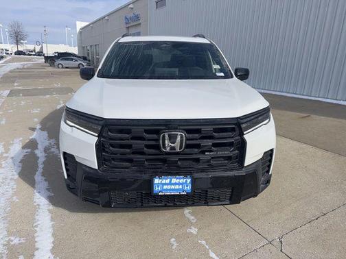 Platinum White 2026 Honda Pilot Black Edition