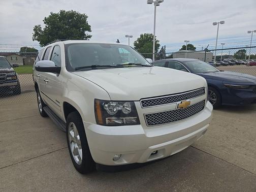 White Diamond Clearcoat 2012 Chevrolet Tahoe LTZ