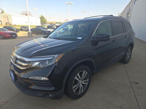 Modern Steel Metallic 2016 Honda Pilot EX-L