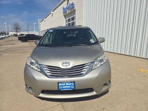 2015 Toyota Sienna XLE