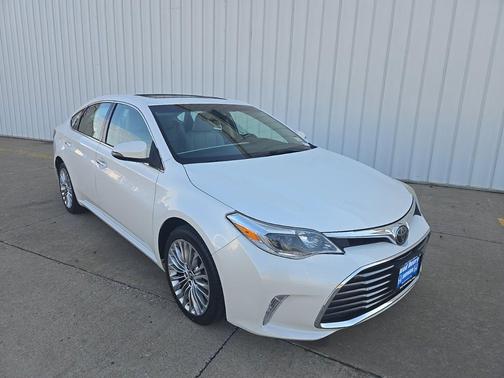 Blizzard Pearl 2018 Toyota Avalon Limited