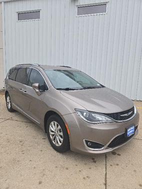 Molten Silver 2018 Chrysler Pacifica Touring-L