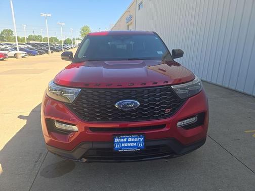 Rapid Red Metallic Tinted Clearcoat 2022 Ford Explorer ST