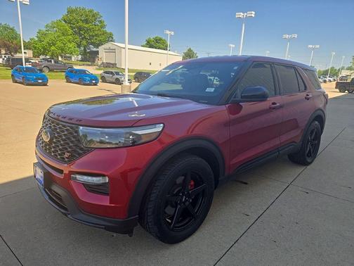 Rapid Red Metallic Tinted Clearcoat 2022 Ford Explorer ST