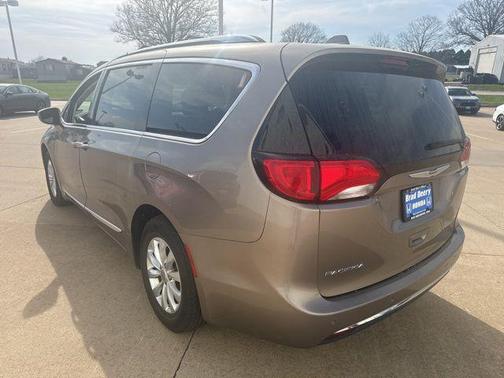 Molten Silver 2018 Chrysler Pacifica Touring-L