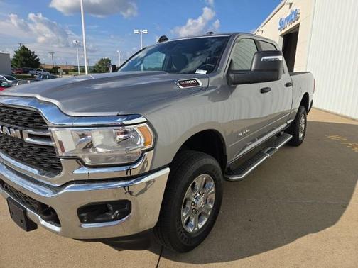 2024 RAM 2500 Big Horn Crew Cab 4x4 6'4' Box