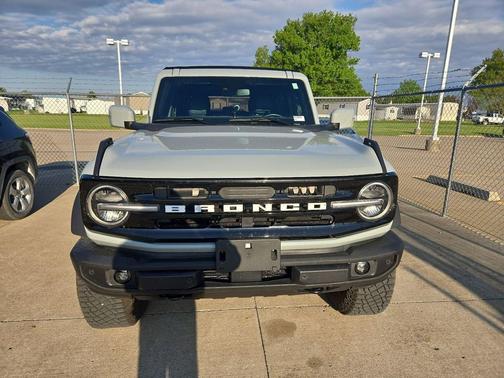 Cactus Gray 2024 Ford Bronco Outer Banks