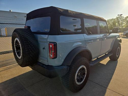 Cactus Gray 2024 Ford Bronco Outer Banks