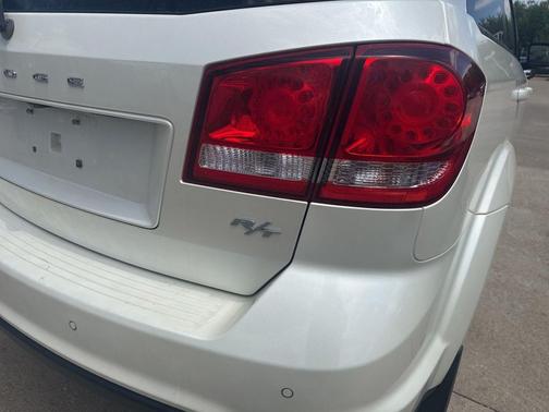 Pearl White Tri-Coat 2014 Dodge Journey R/T