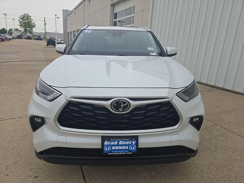 Wind Chill Pearl 2022 Toyota Highlander XLE