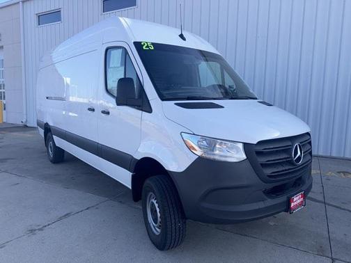 2025 Mercedes-Benz Sprinter 2500 High Roof