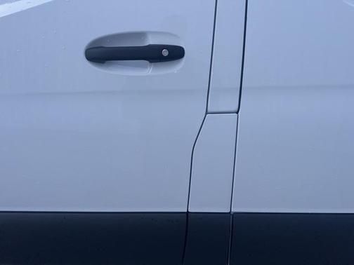 2025 Mercedes-Benz Sprinter 2500 High Roof