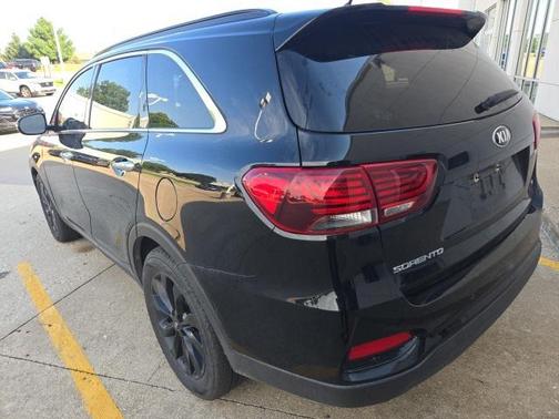 2020 Kia Sorento S