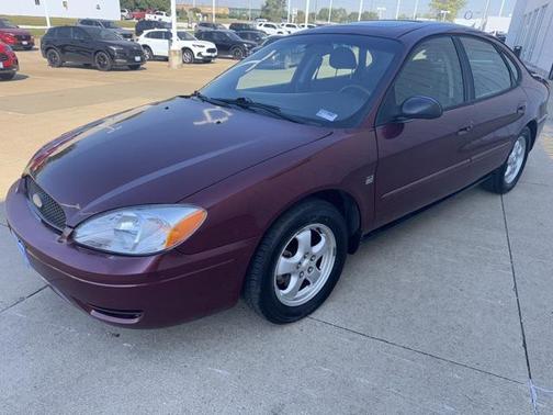 2004 Ford Taurus SES