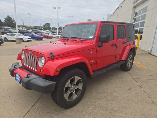 Firecracker Red Clearcoat 2017 Jeep Wrangler Unlimited Sahara