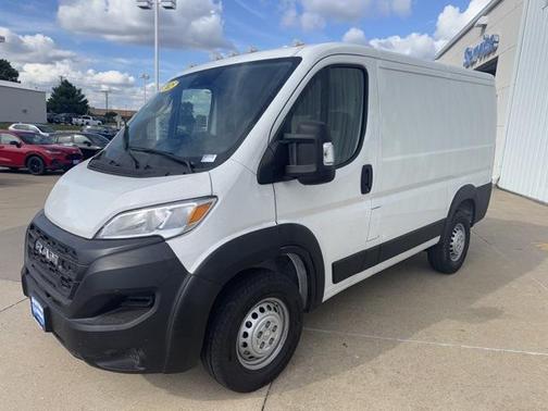 2025 RAM ProMaster 1500 Low Roof