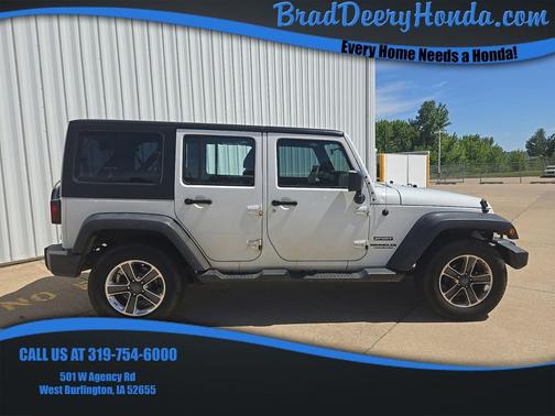 Bright White Clearcoat 2017 Jeep Wrangler Unlimited Sport
