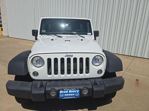 Bright White Clearcoat 2017 Jeep Wrangler Unlimited Sport