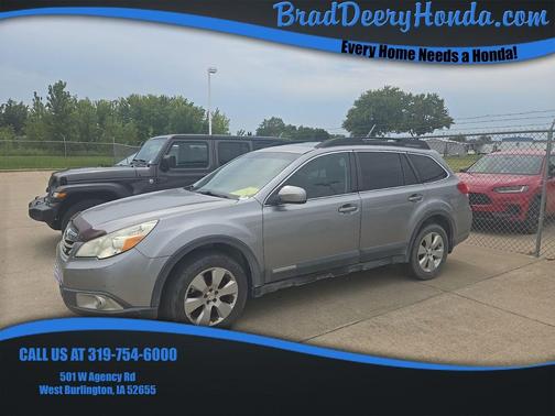 Steel Silver Metallic 2011 Subaru Outback 2.5 i Premium