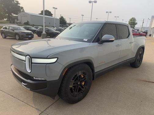 2022 Rivian R1T Adventure