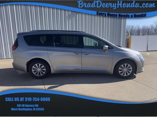 2018 Chrysler Pacifica Touring-L