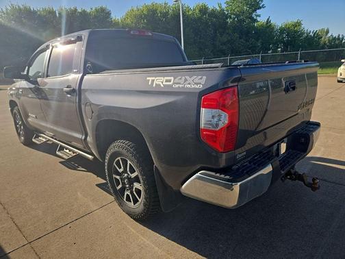Magnetic Gray Metallic 2019 Toyota Tundra SR5
