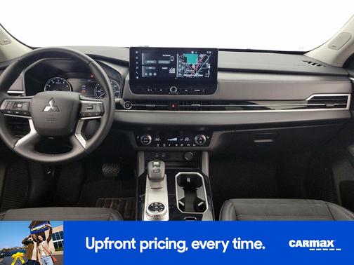 Blue 2025 Mitsubishi Outlander SE