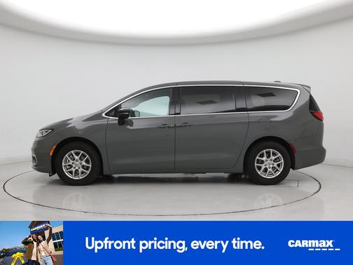Gray 2025 Chrysler Pacifica Select