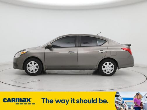 2017 Nissan Versa SV