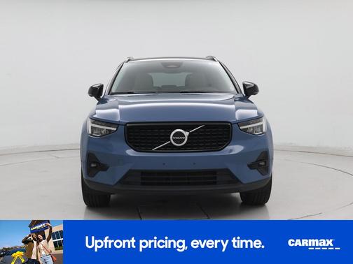 Blue 2023 Volvo XC40 B5 Plus Dark Theme