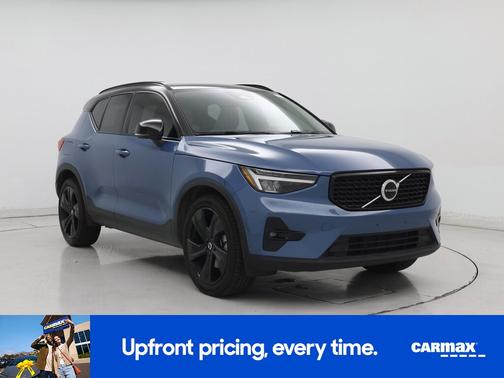Blue 2023 Volvo XC40 B5 Plus Dark Theme